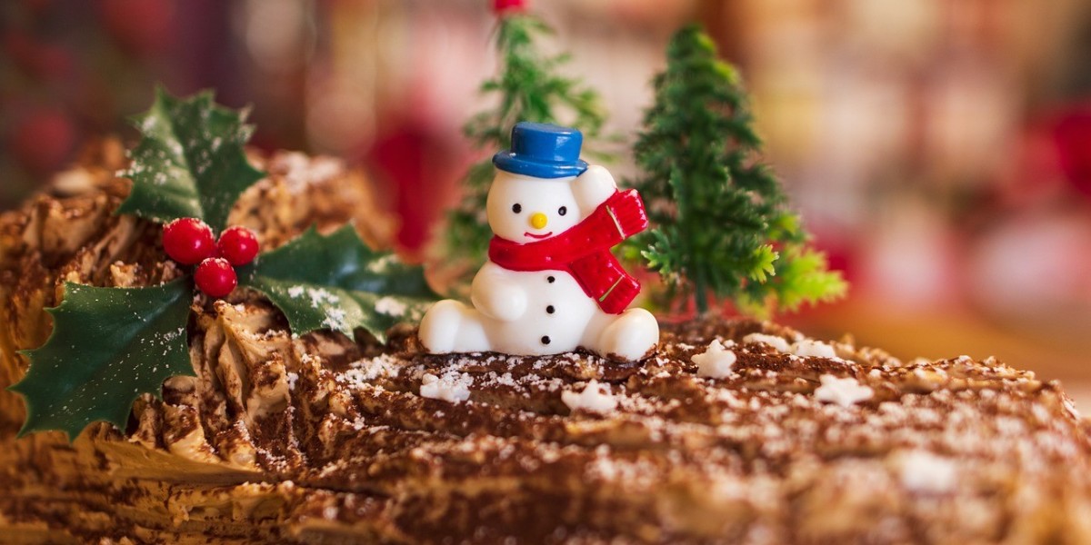 Avec quoi garnir une bûche de Noël : Des Idées Gourmandes pour une Tradition Mémorable